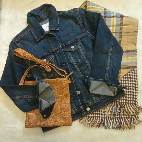 Old Navy Jackets & Blazers - NWT Classic Denim Jean Jacket - Old Navy